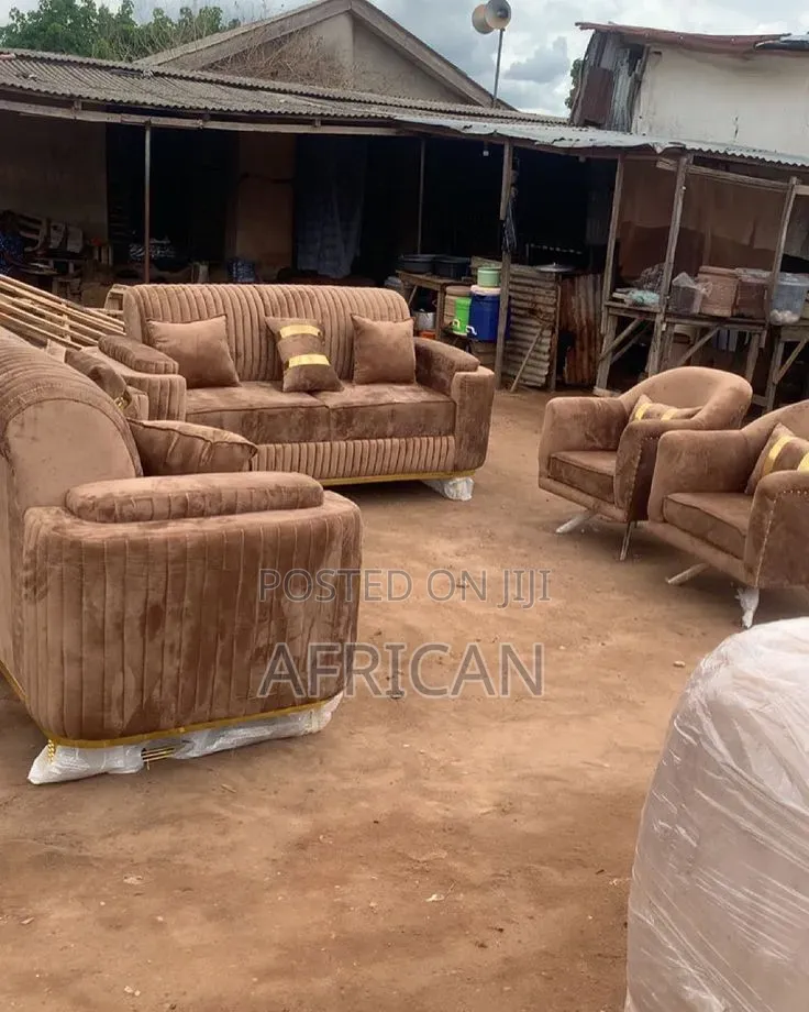 Sofa Set Kali Ya Kisasa Ya 3,2,1,1 Jumla Watu Saba