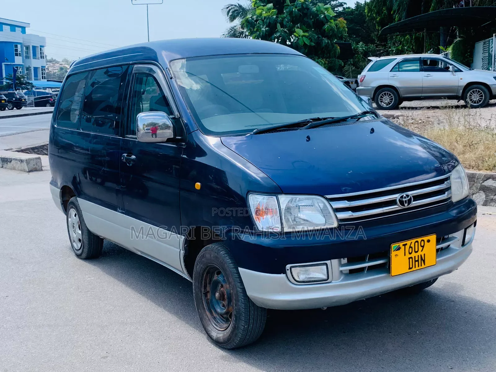 Toyota Noah 2005 Blue