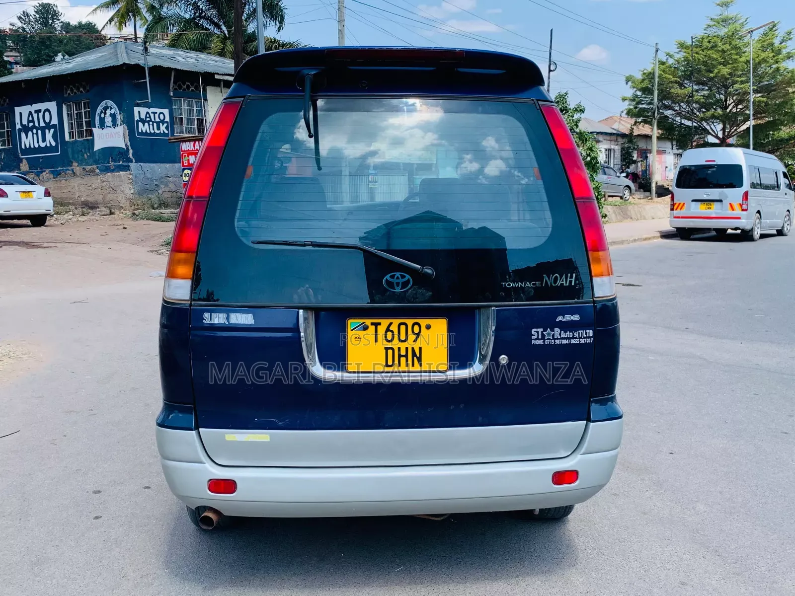 Toyota Noah 2005 Blue