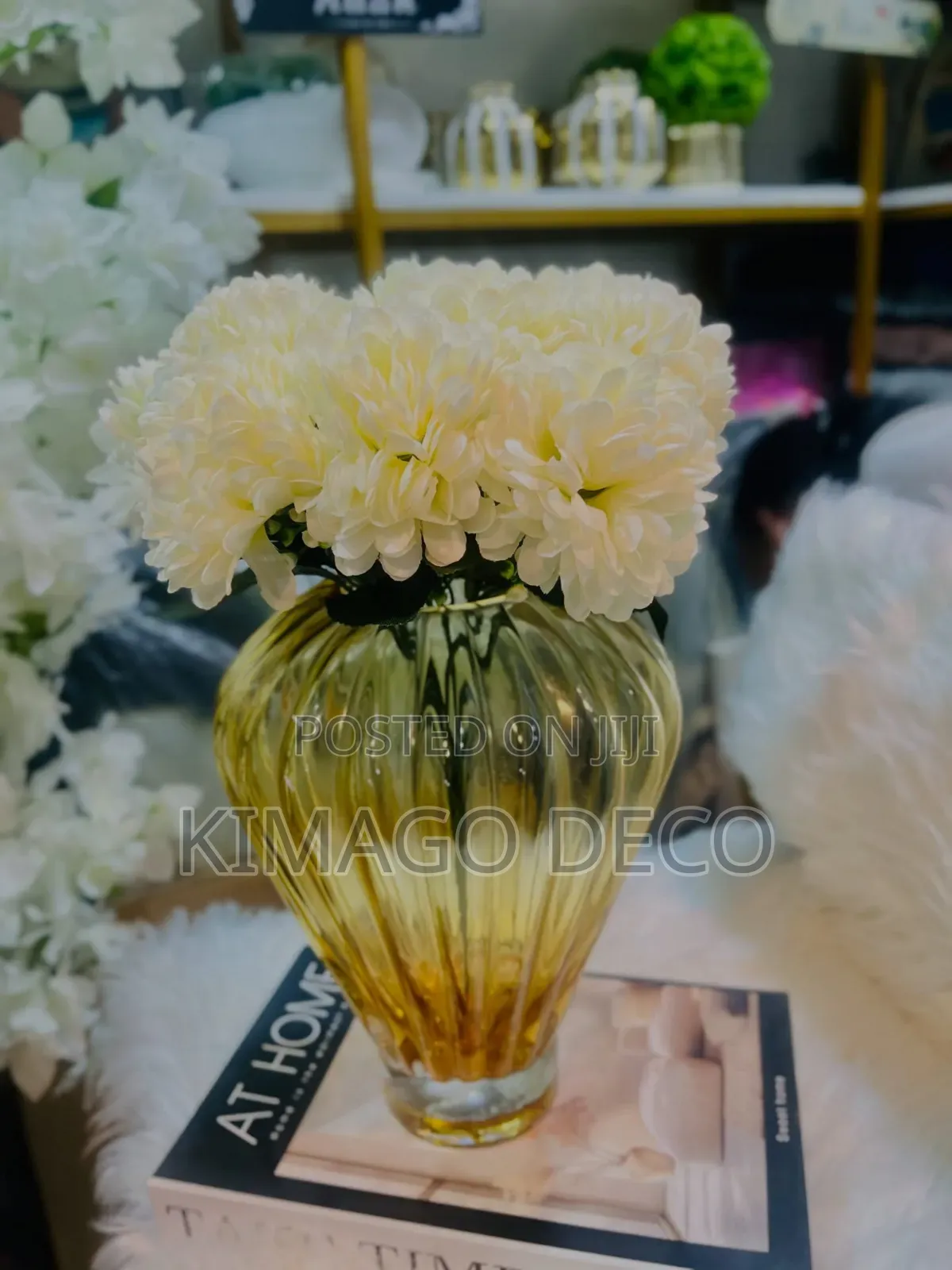 Artificial Flowers Kwa Meza Ya Sebule