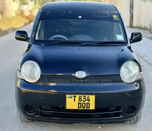 Toyota Sienta 2005 Black