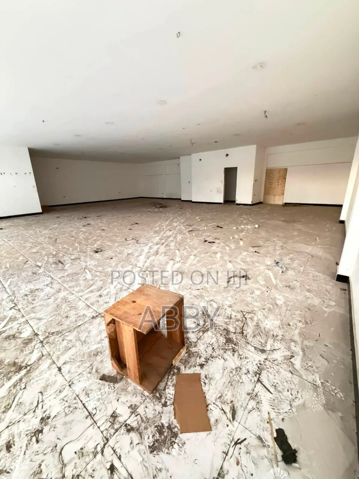 Prime Commercial Space for Rent