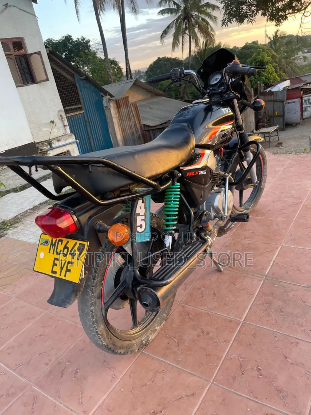 TVS Metro Plus 2025 Black