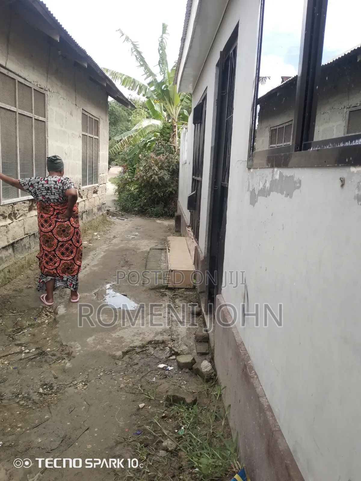 7bdrm Apartment in Tanzania Daresalaam., Ilala for sale