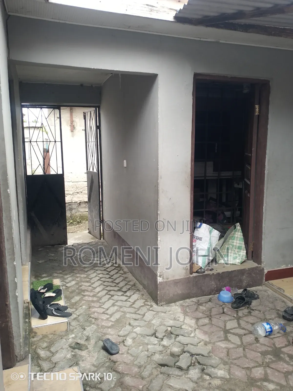 7bdrm Apartment in Tanzania Daresalaam., Ilala for sale