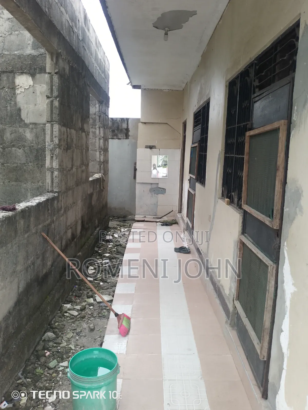 8bdrm Apartment in Tanzania Daresalaam., Ilala for sale
