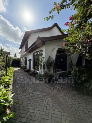 6bdrm Duplex in Coolest Estate, Kijitonyama for sale