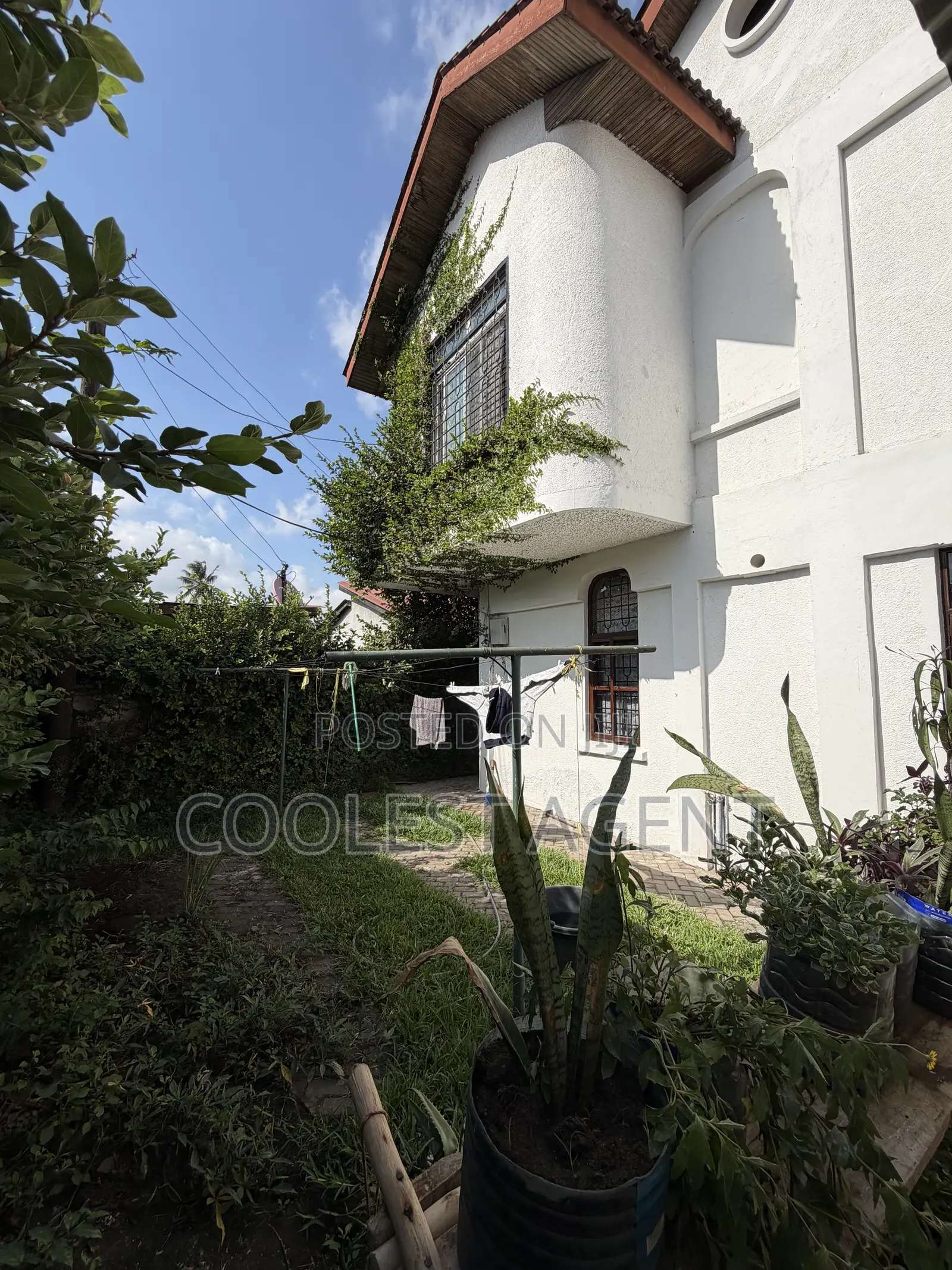 6bdrm Duplex in Coolest Estate, Kijitonyama for sale