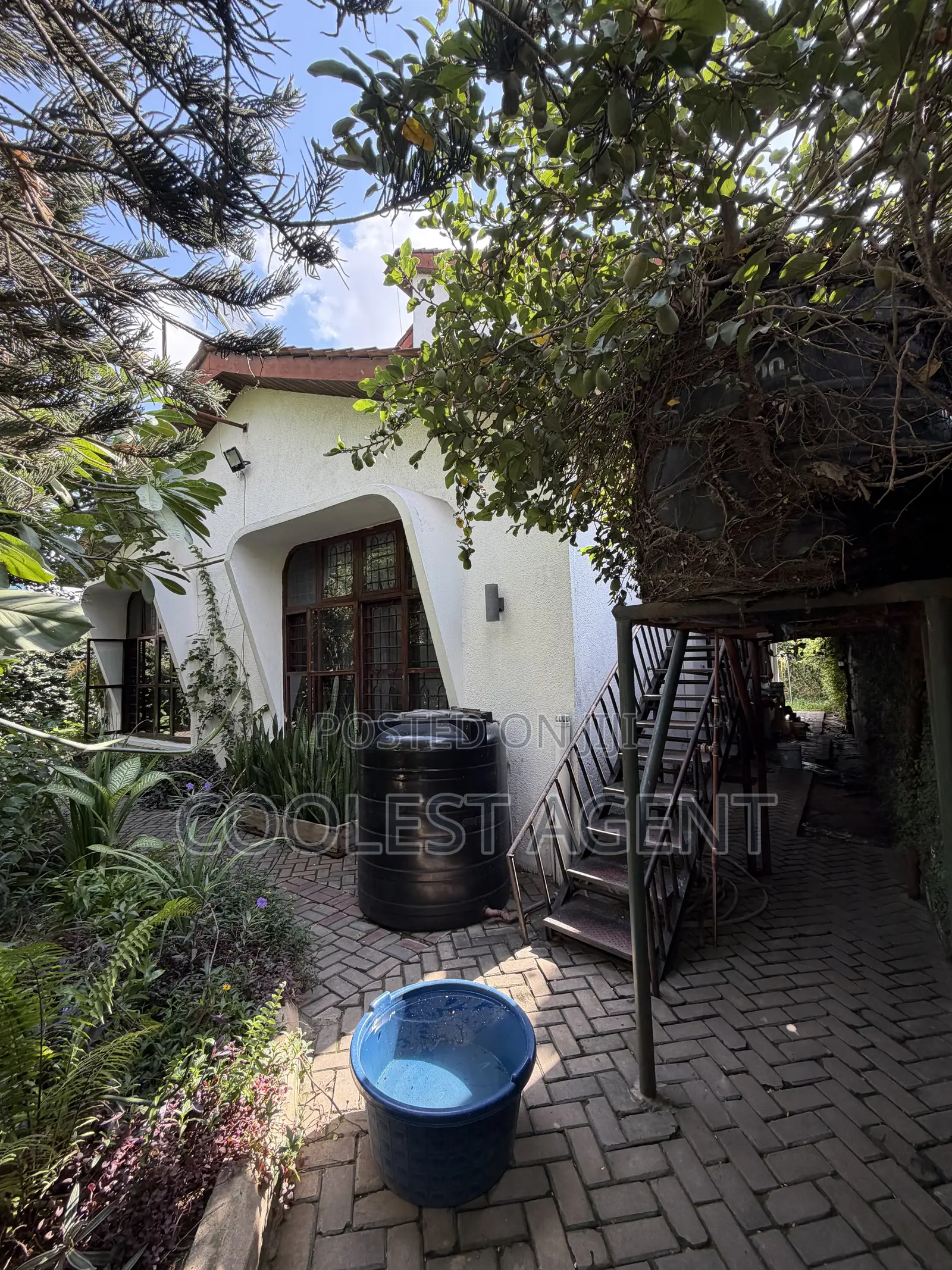 6bdrm Duplex in Coolest Estate, Kijitonyama for sale