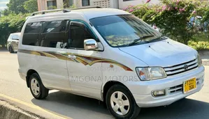 Toyota Noah 2001 White