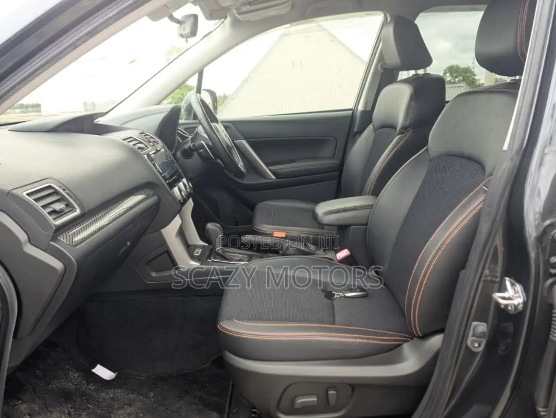 Subaru Forester 2017 Gray