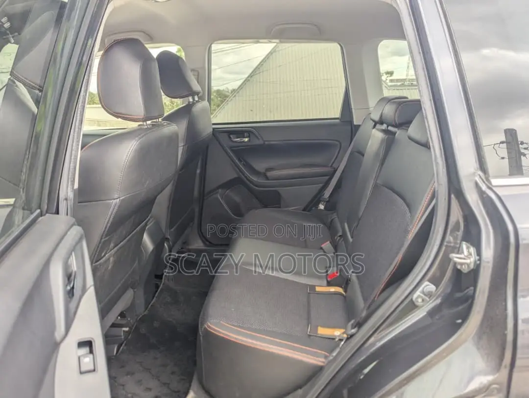 Subaru Forester 2017 Gray