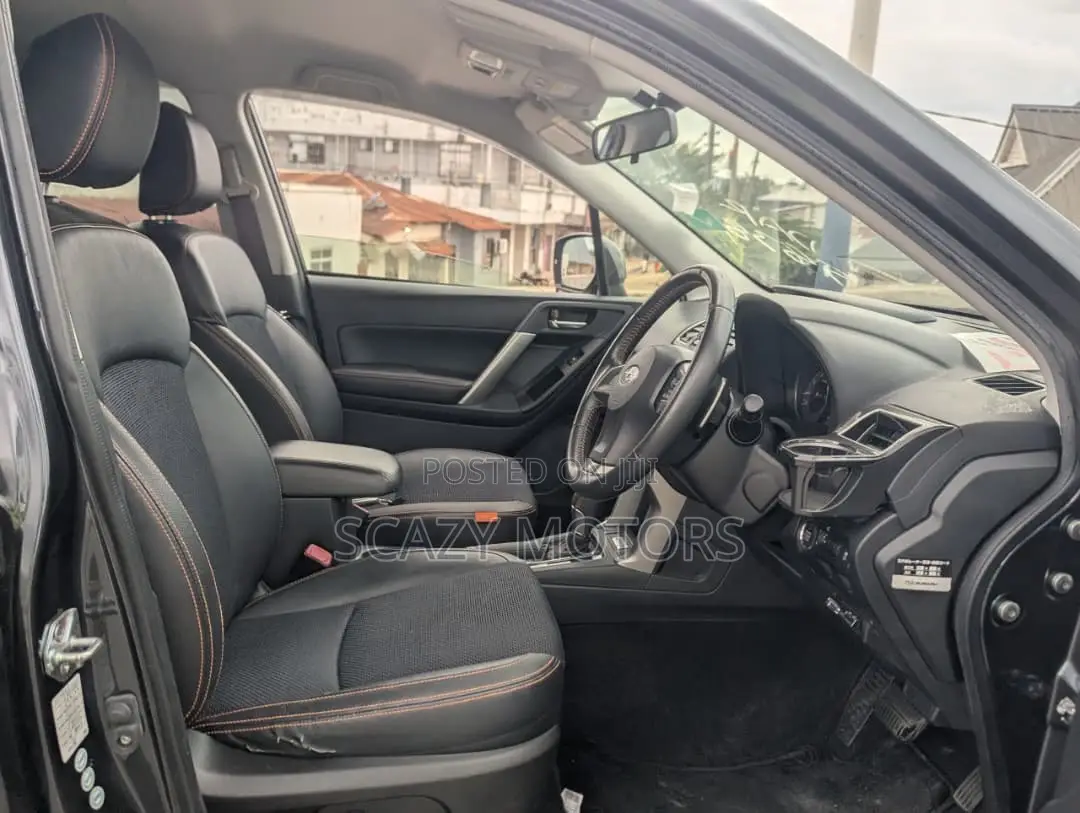 Subaru Forester 2017 Gray