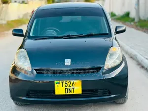 Toyota Passo 2004 Black