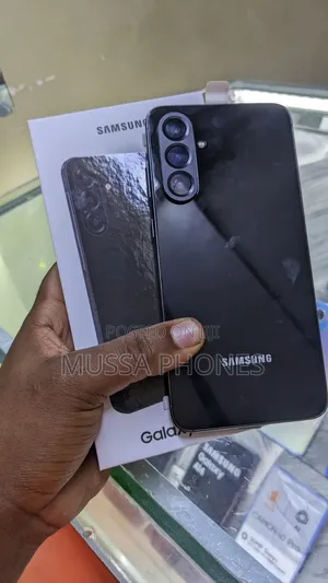 New Samsung Galaxy A17 5G 256 GB Black