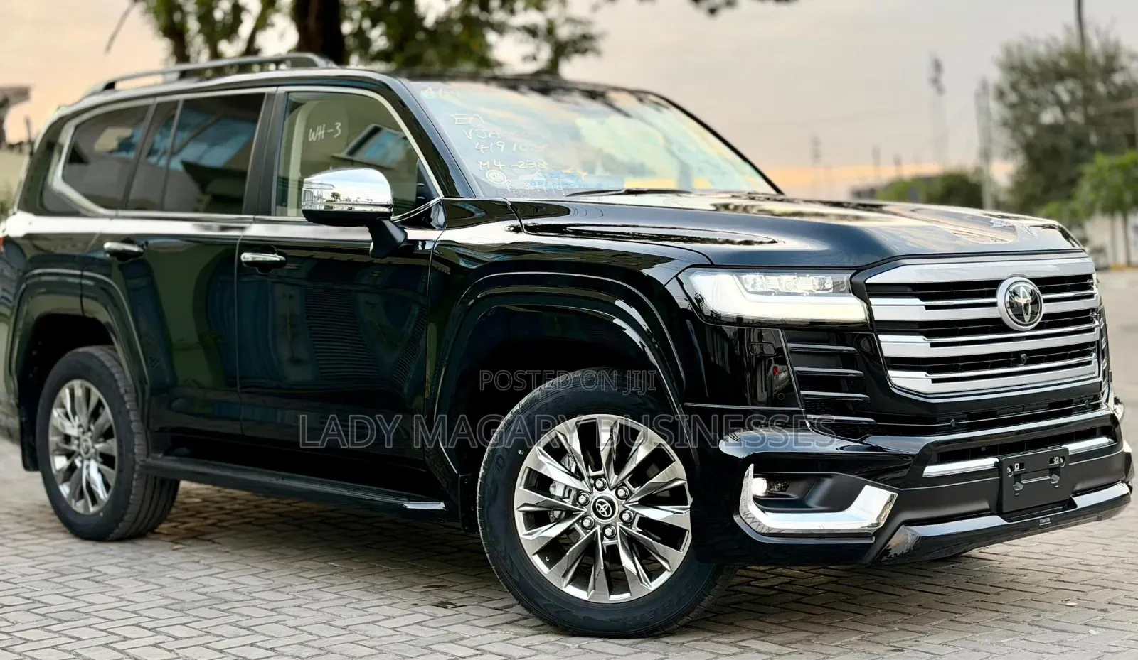New Toyota Land Cruiser LC300 2025 Black