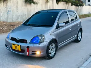 Toyota Vitz 2002 Gray