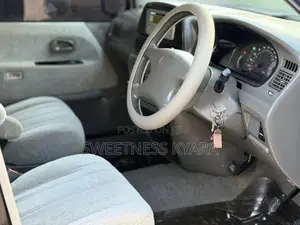 Toyota TownAce Noah 2000 Black