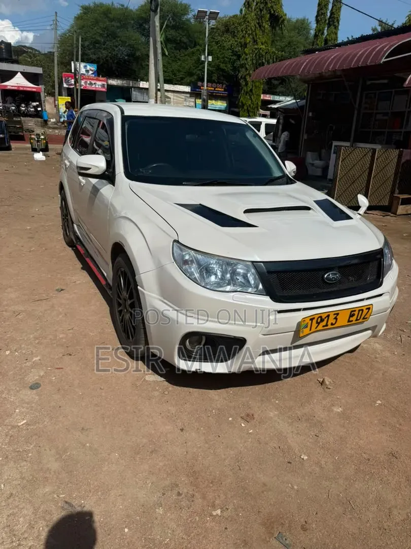 Subaru Forester 2011 White