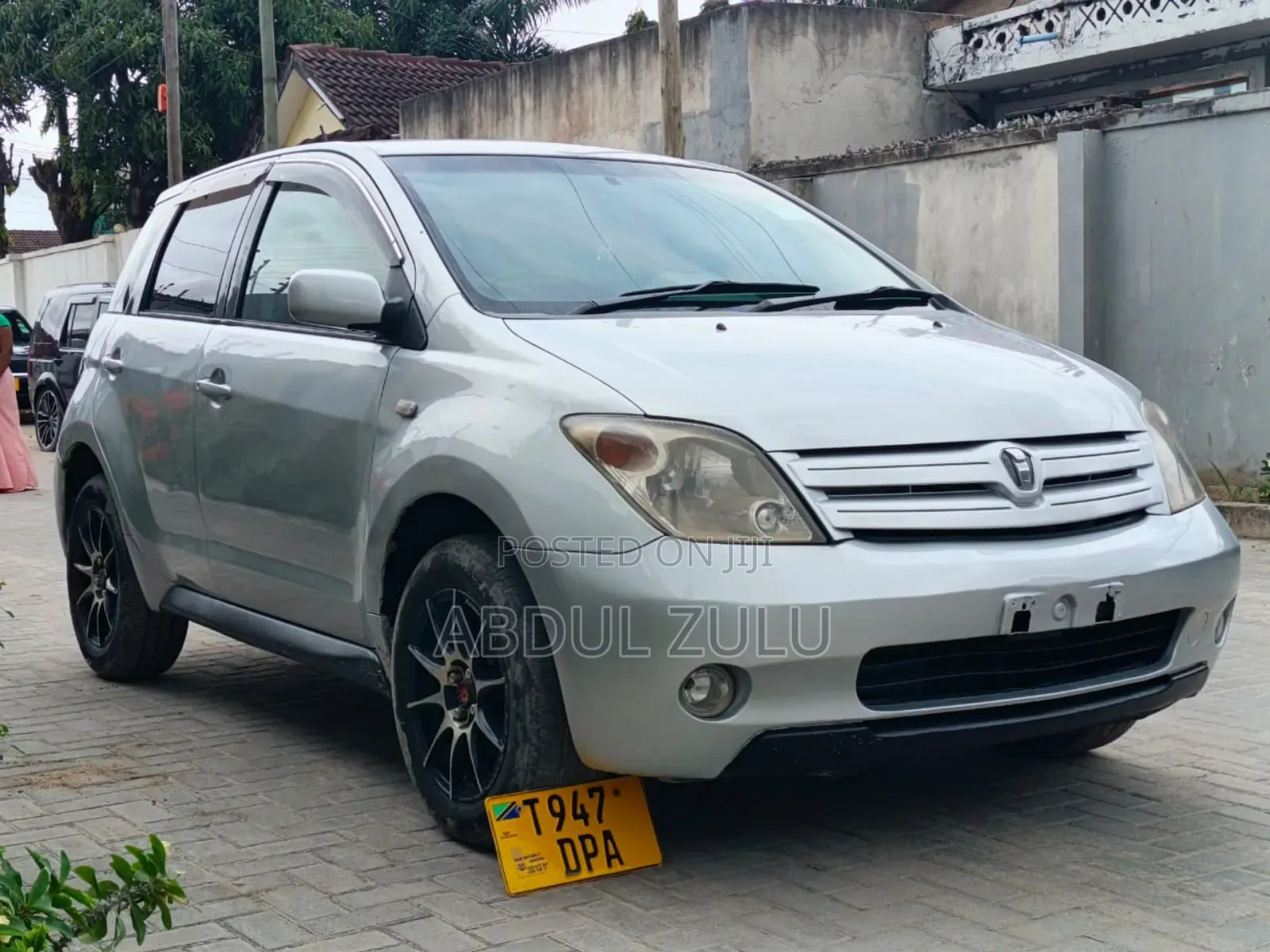 Toyota IST 2003 Silver