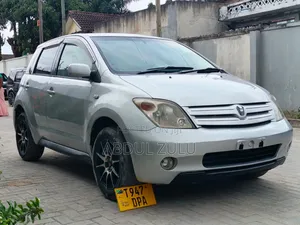 Toyota IST 2003 Silver