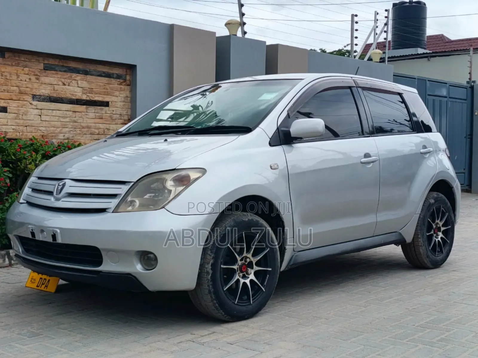 Toyota IST 2003 Silver