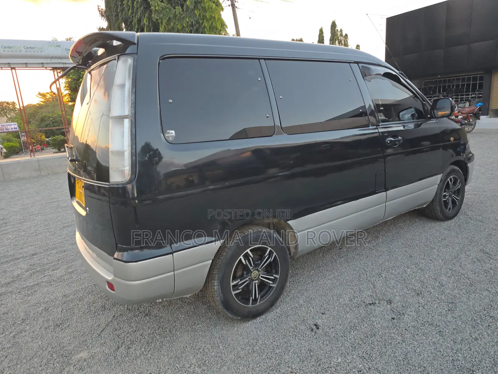 Toyota Noah 2004 Black