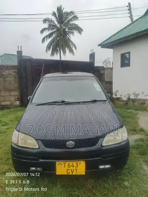 Toyota Corolla Spacio 1999 Black