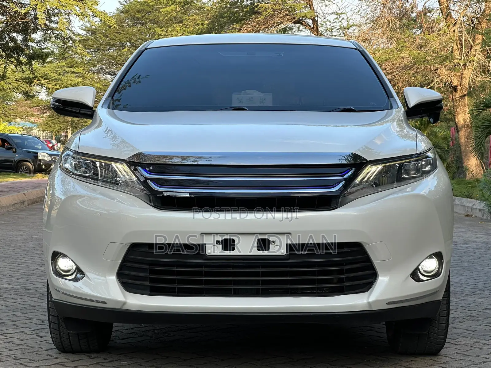Toyota Harrier 2.0 2016 Pearl