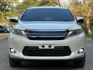 Toyota Harrier 2.0 2016 Pearl