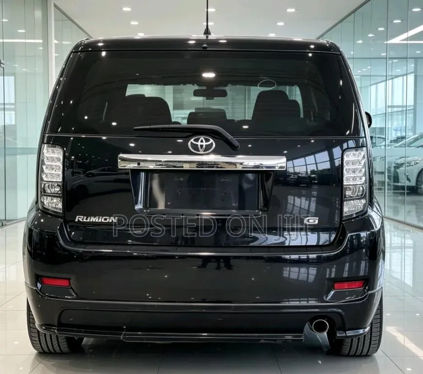 Toyota Rumion 1.5 FWD 2021 Black