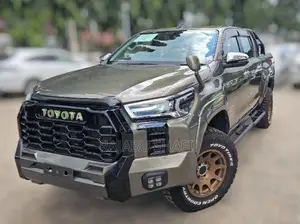 Toyota Hilux Revo Double Cab Deisel 2.4 AWD 2021 Green