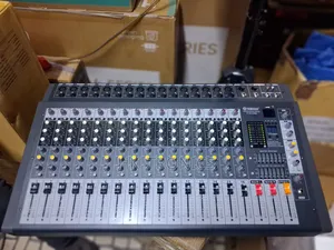 Yamaha Powerd Mixer