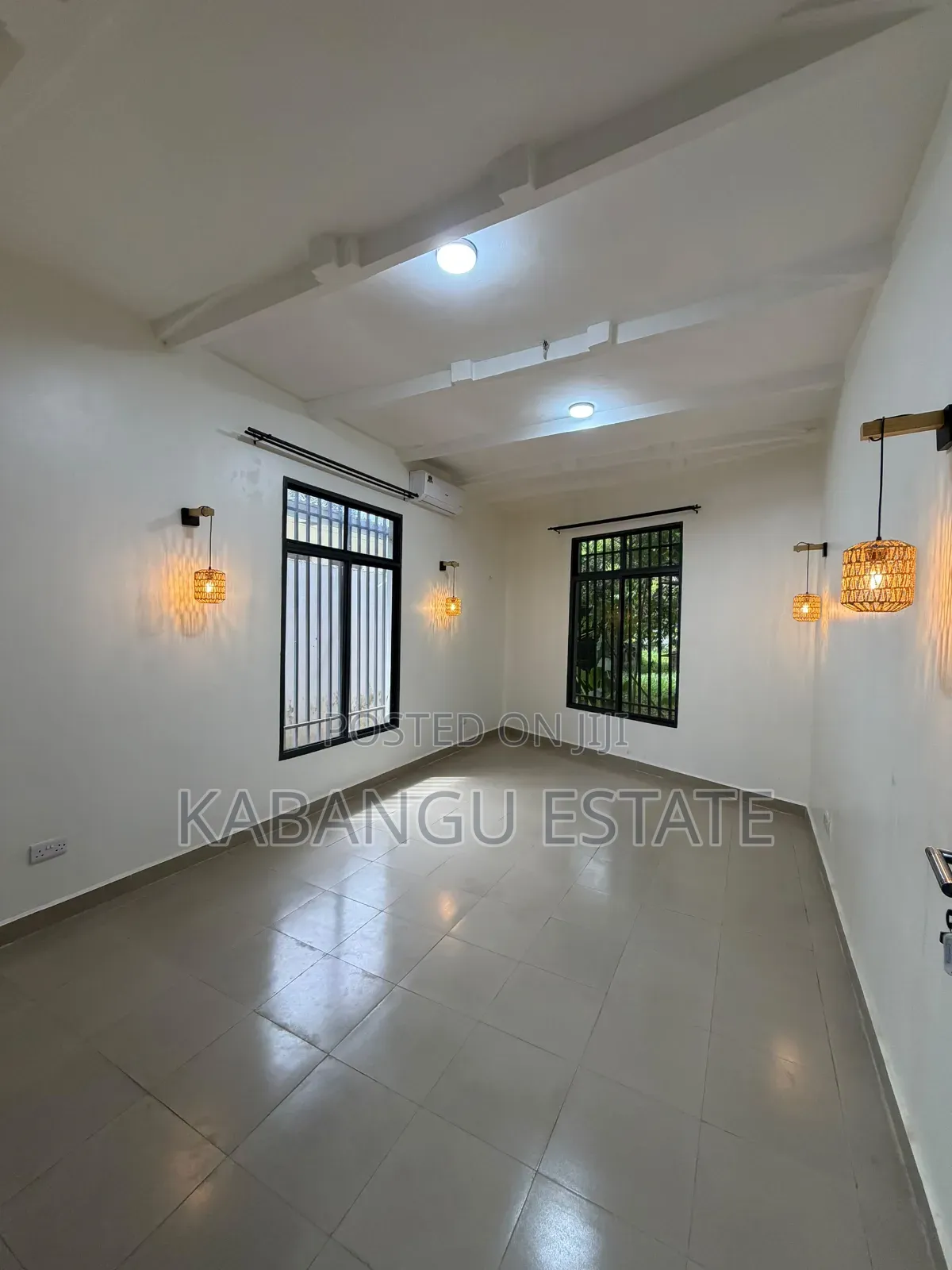 2bdrm Villa in Oyst2, Oyster Bay for rent