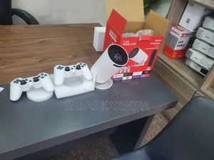 Min Projector For Games With Pads