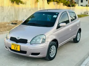 Toyota Vitz 2004 Pink