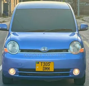 Toyota Sienta 2005 Blue