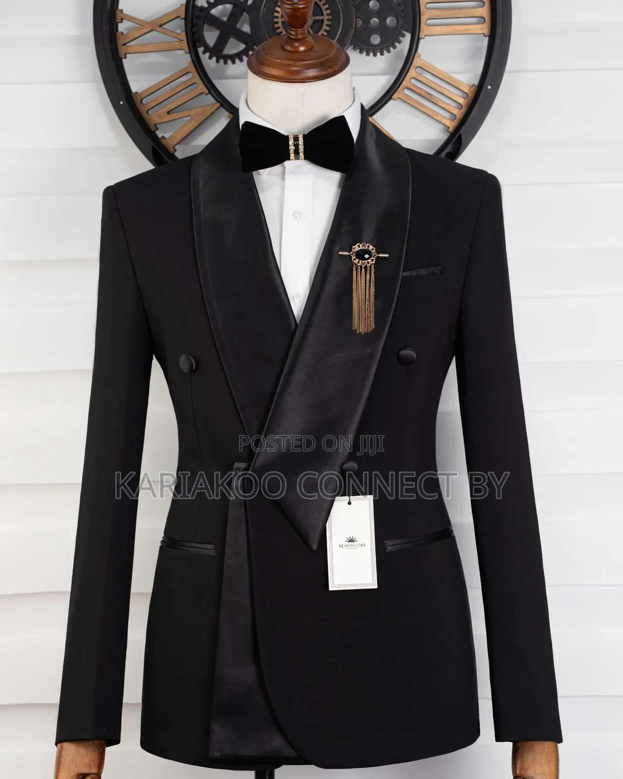 Exclusive Slim-Fit Double-Breasted Tuxedo Nyeusi