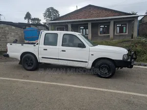 Ford Ranger Super Cab 2004 White