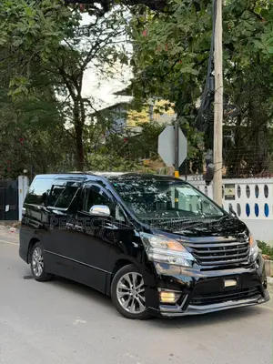 Toyota Alphard 2.4 Petrol AWD 2011 Black