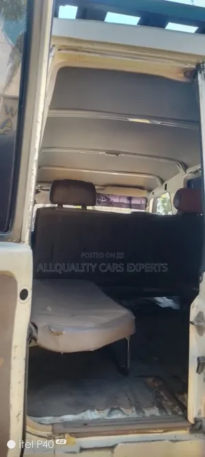 Toyota Land Cruiser 2015 White