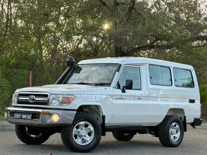 Toyota Land Cruiser 2015