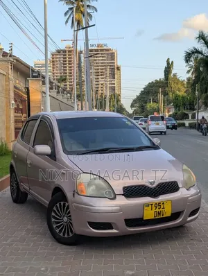 Toyota Vitz 2003 Pink