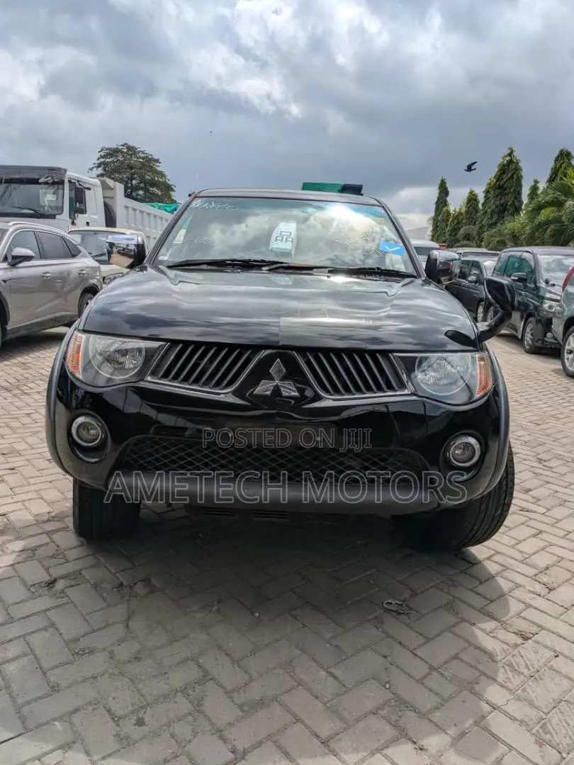 Mitsubishi Triton 2008 Black