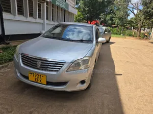 Toyota Premio 2013 Silver