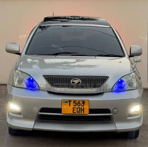 Toyota Harrier 2005 Silver