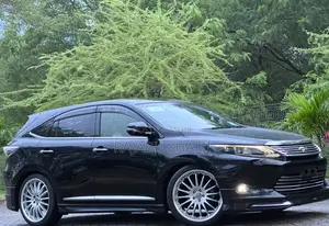 Toyota Harrier 2.0 2014 Black