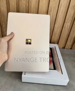 New Laptop Microsoft Surface Go 3 8GB Intel Core i5 SSD 256GB