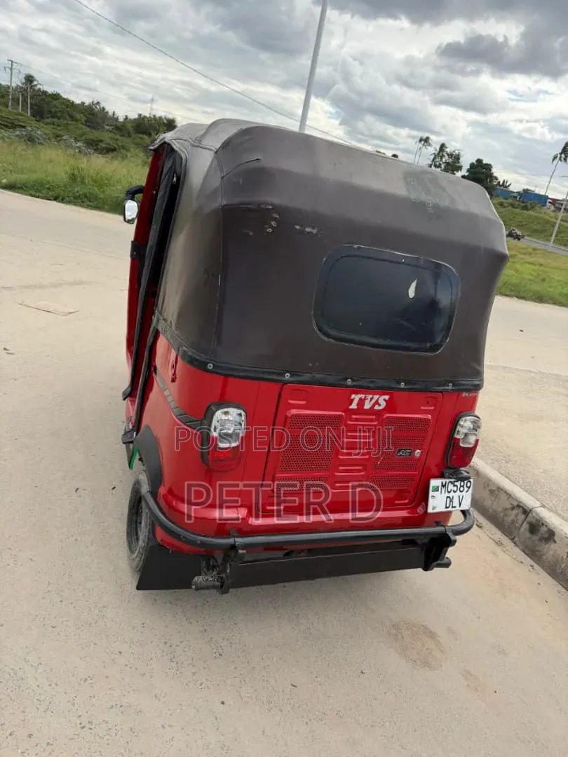 TVS Apache RTR 160 2V 2024 Red