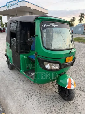 TVS Apache RTR 160 2v Refresh X-connect 2025 Green